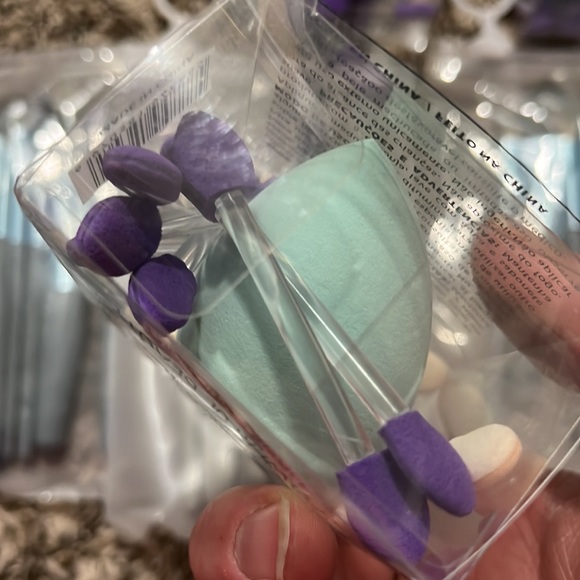 NWT makeup brushes and tools, sponge eggs and applicators - Picture 4 of 12